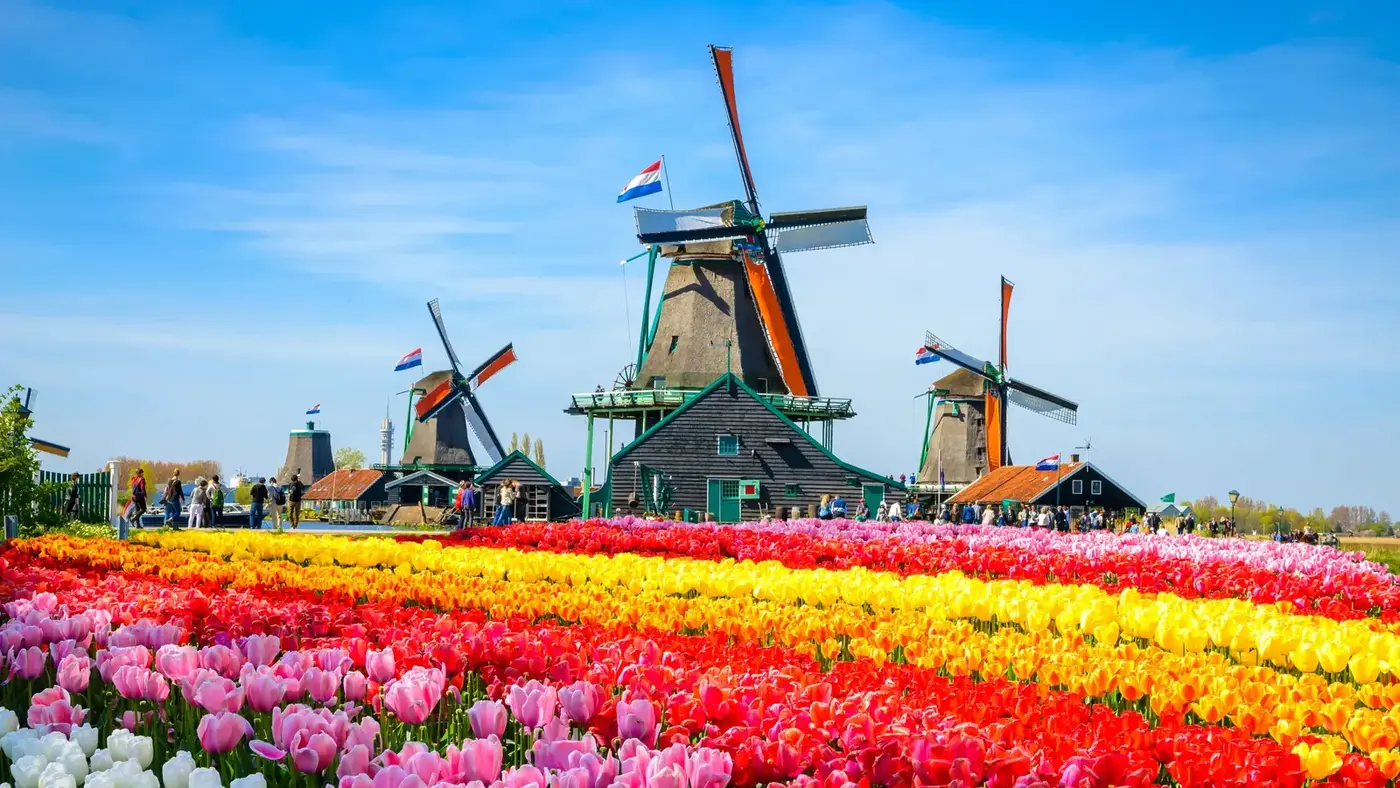 Amsterdam – färjehamn och destinationsguide