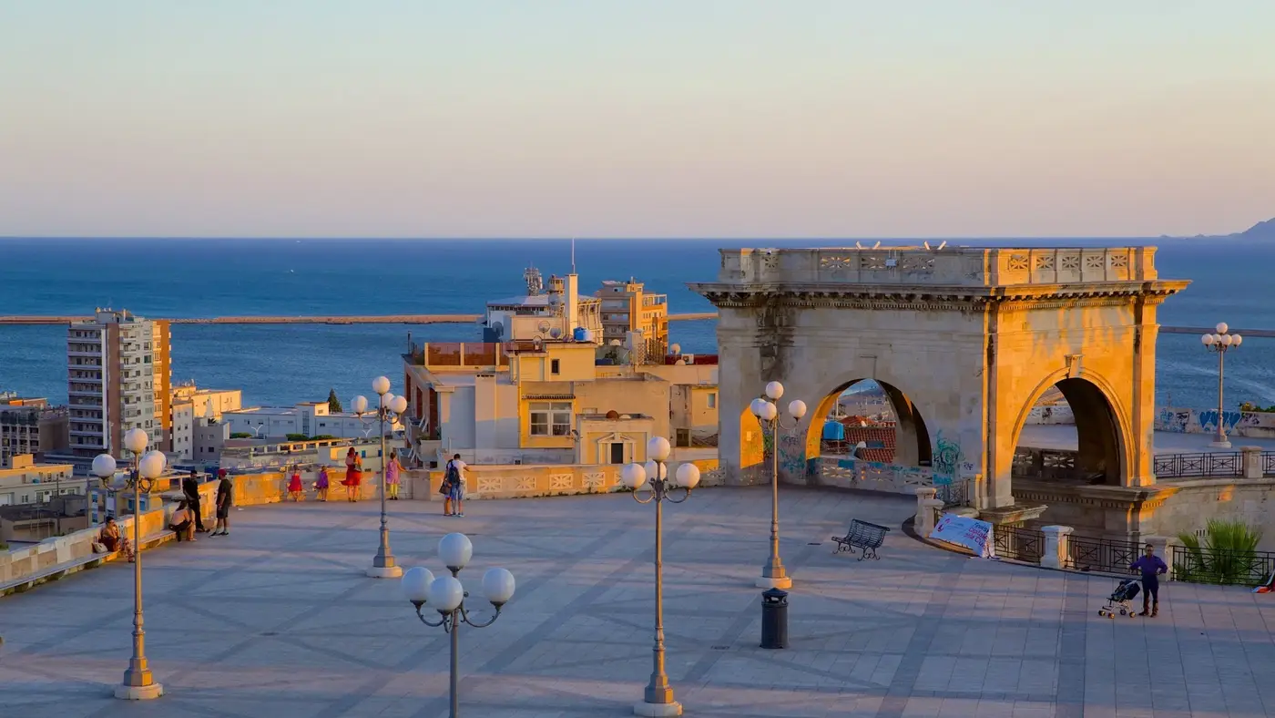 Cagliari – färjehamn och destinationsguide