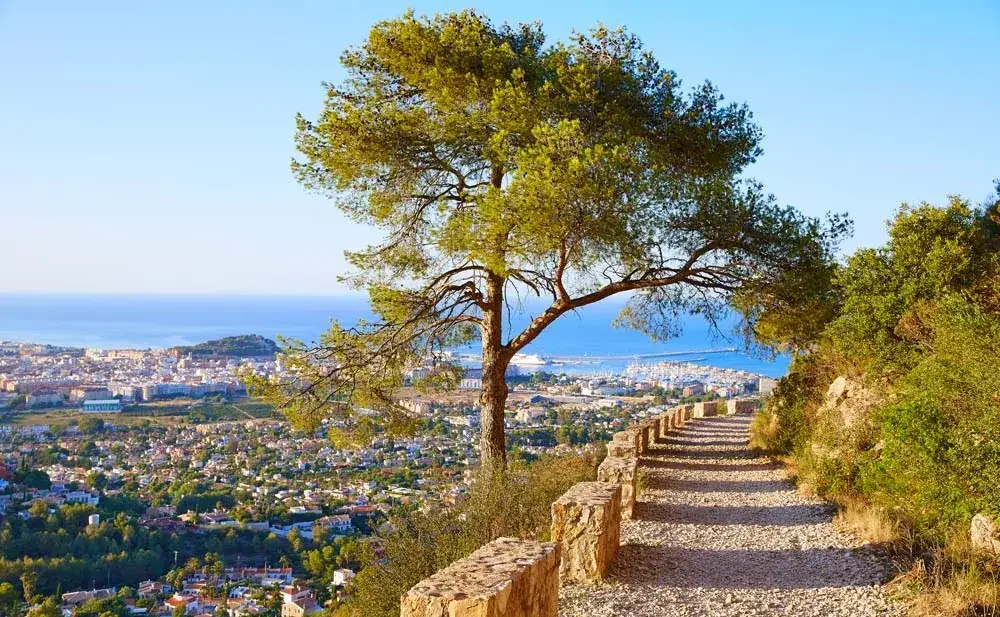 Dénia – färjehamn och destinationsguide