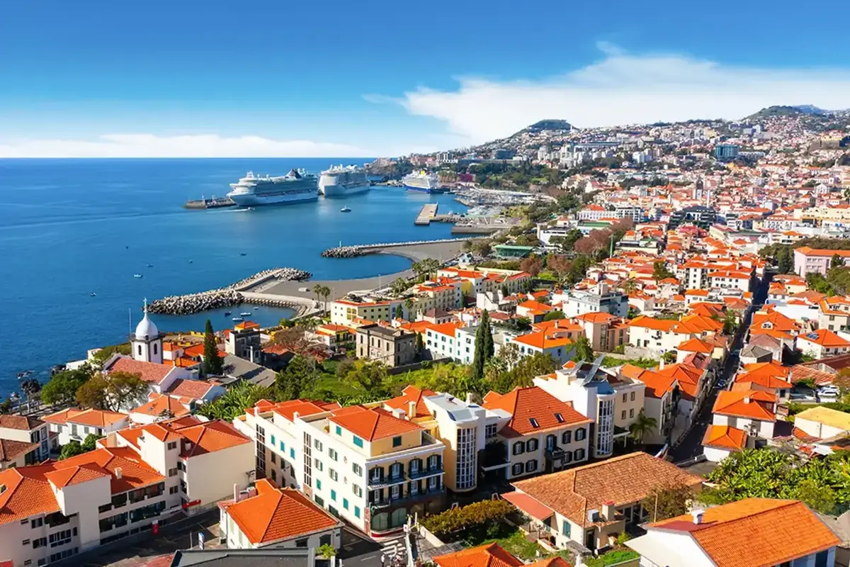 Funchal – färjehamn och destinationsguide