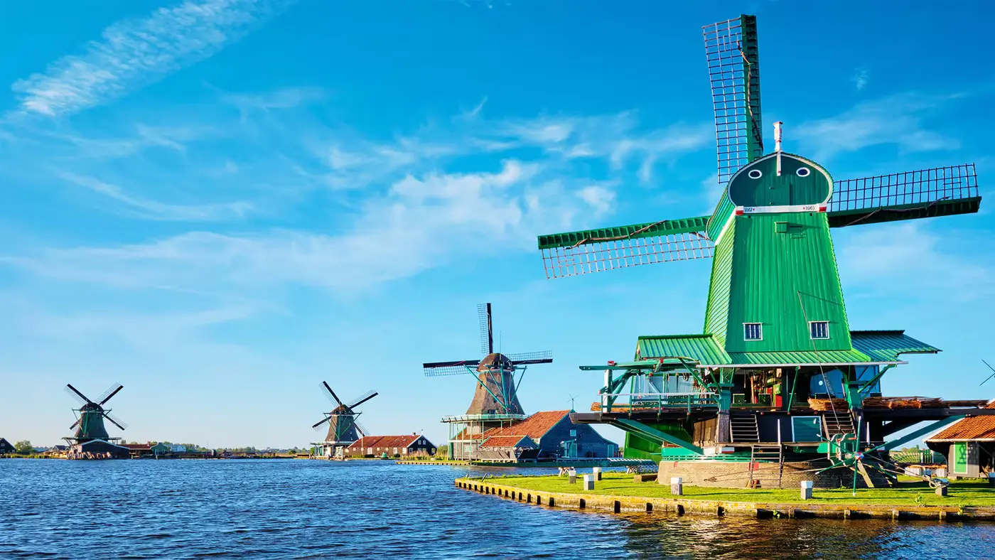 IJmuiden – färjehamn och destinationsguide