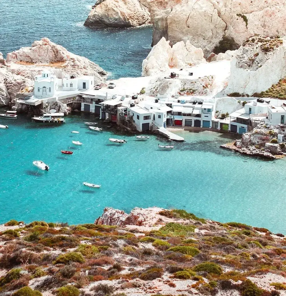 Milos – färjehamn och destinationsguide