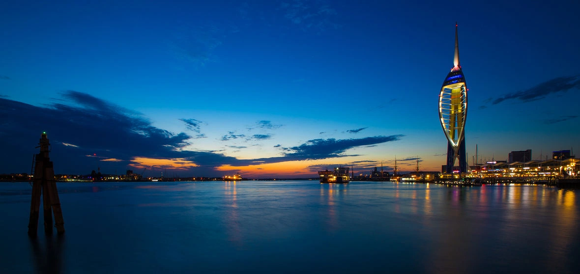 Portsmouth – färjehamn och destinationsguide