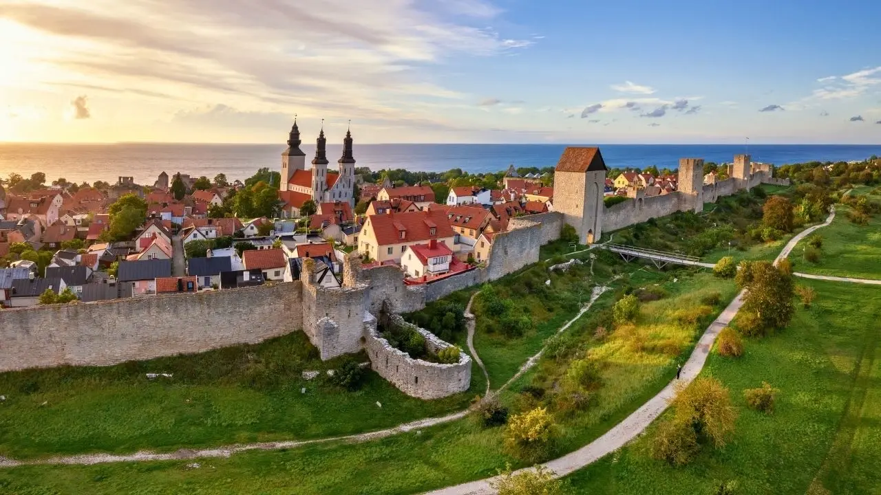 Visby – färjehamn och destinationsguide