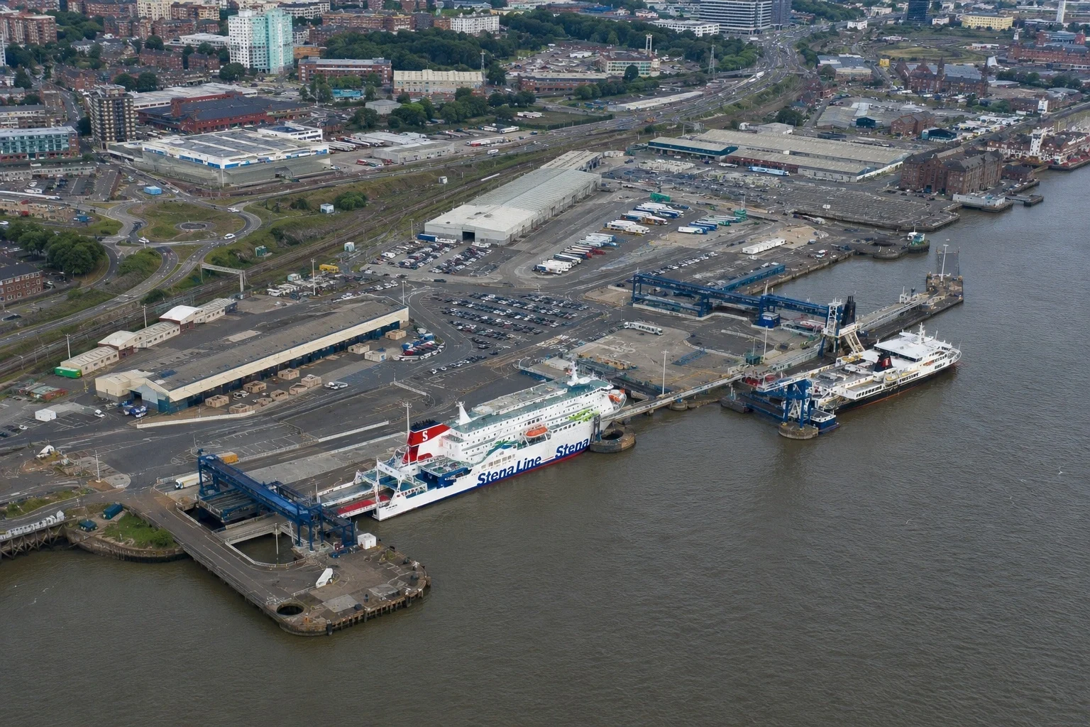 Färjeresa och hamninformation för Liverpool–Belfast