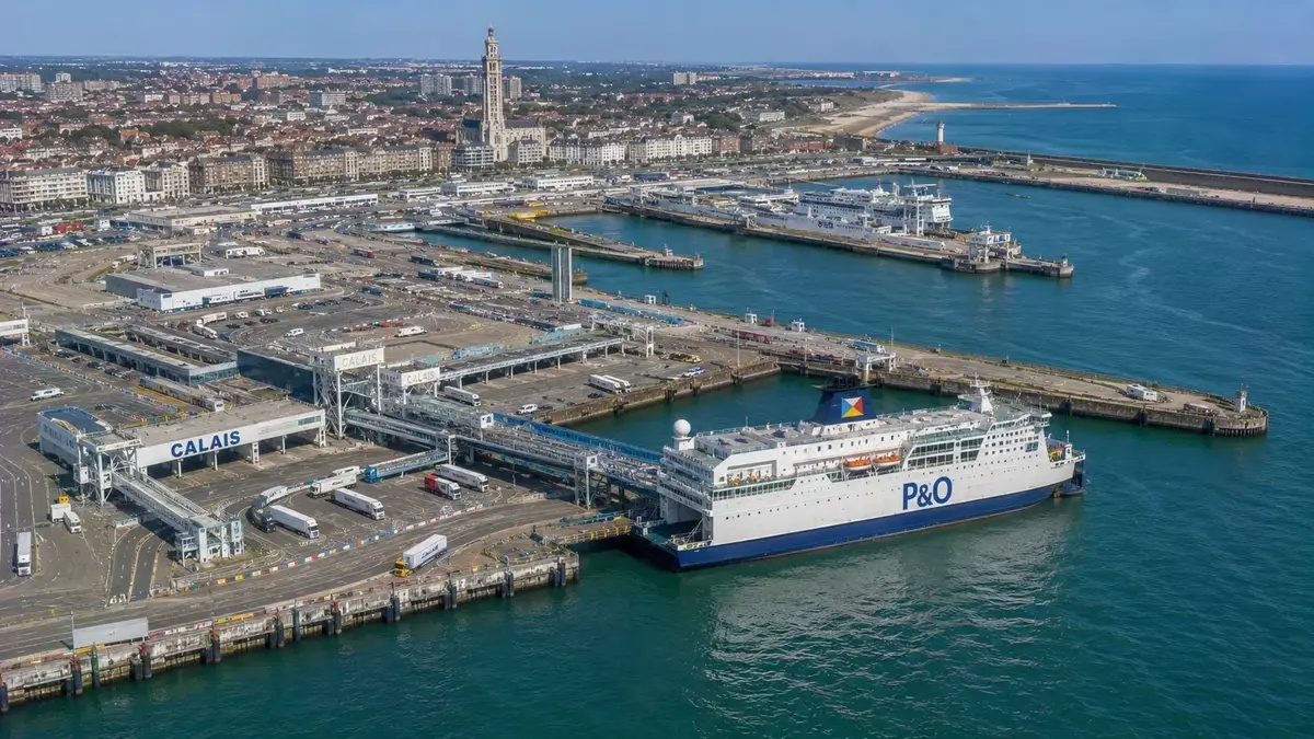 Färjeresa och hamninformation för Dover–Calais