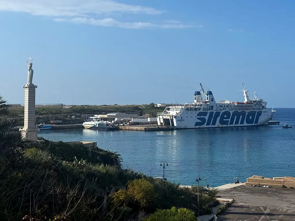 Färjedestination: Lampedusa