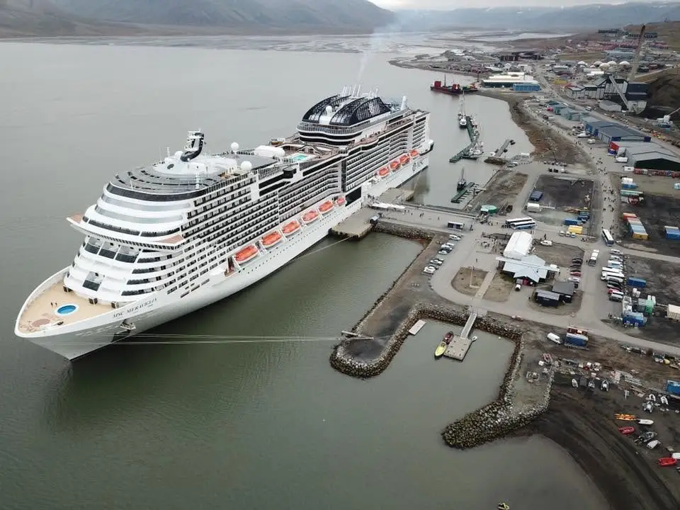 Färjedestination: Longyearbyen