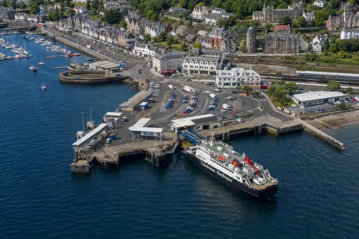 Färjeresa och hamninformation för Oban–Craignure