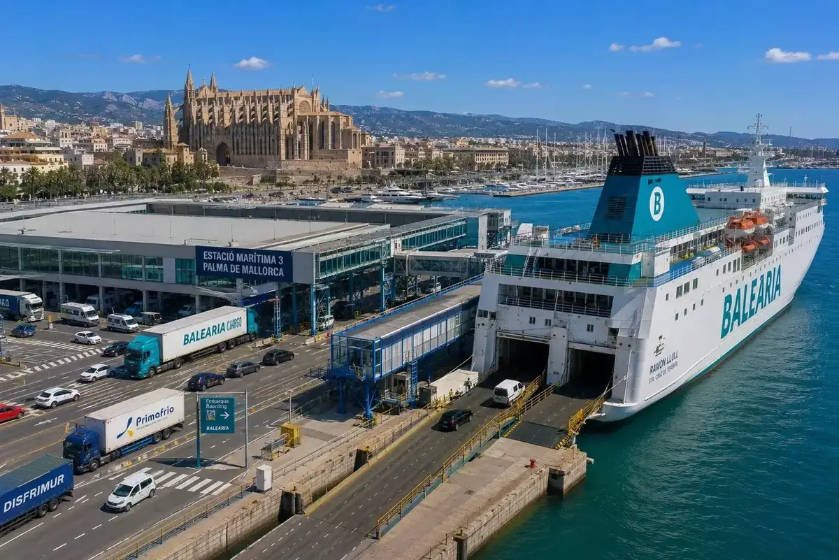 Färjeresa och hamninformation för Palma–Mahón