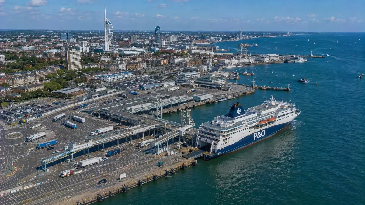 Färjeresa och hamninformation för Portsmouth–Jersey