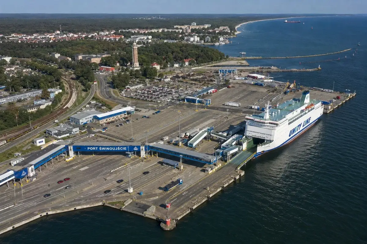 Färjeresa och hamninformation för Świnoujście–Ystad
