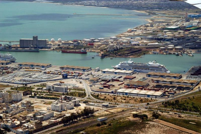 Färjeresa och hamninformation för Genua–Tunis