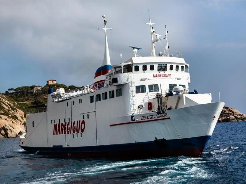 Färjeresa och hamninformation för Porto Santo Stefano–Giglio
